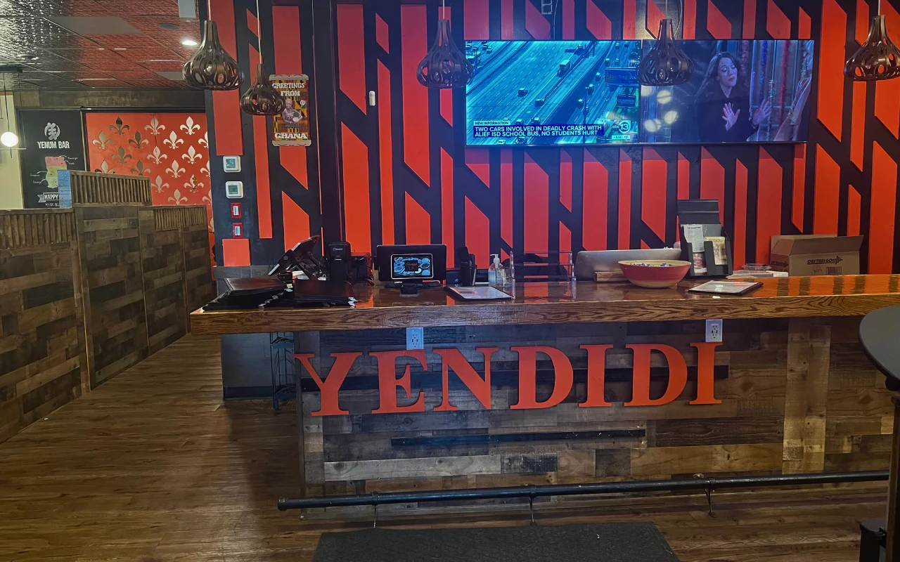 Yendidi Virginia Beach dining room