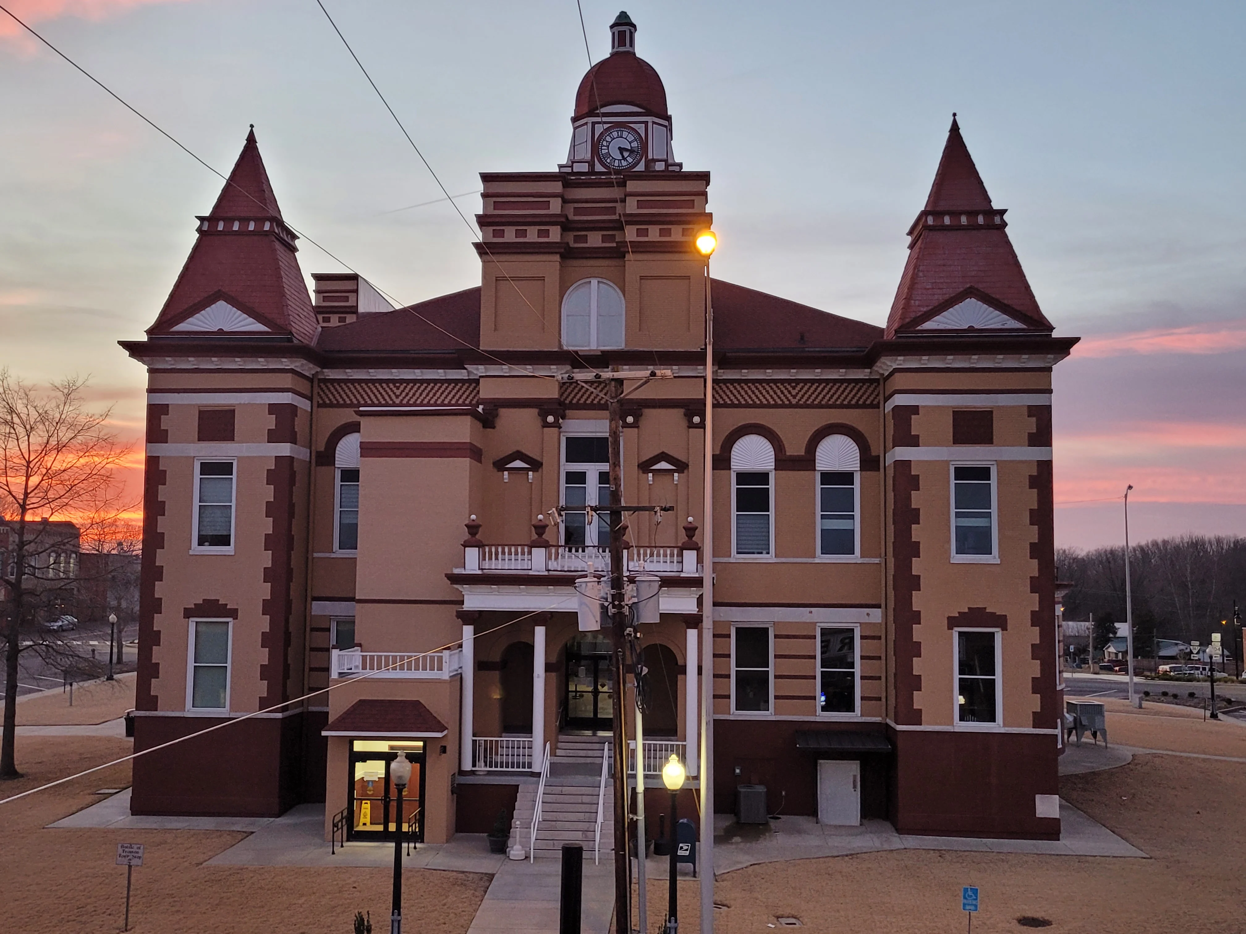 Gibson County Courthouse