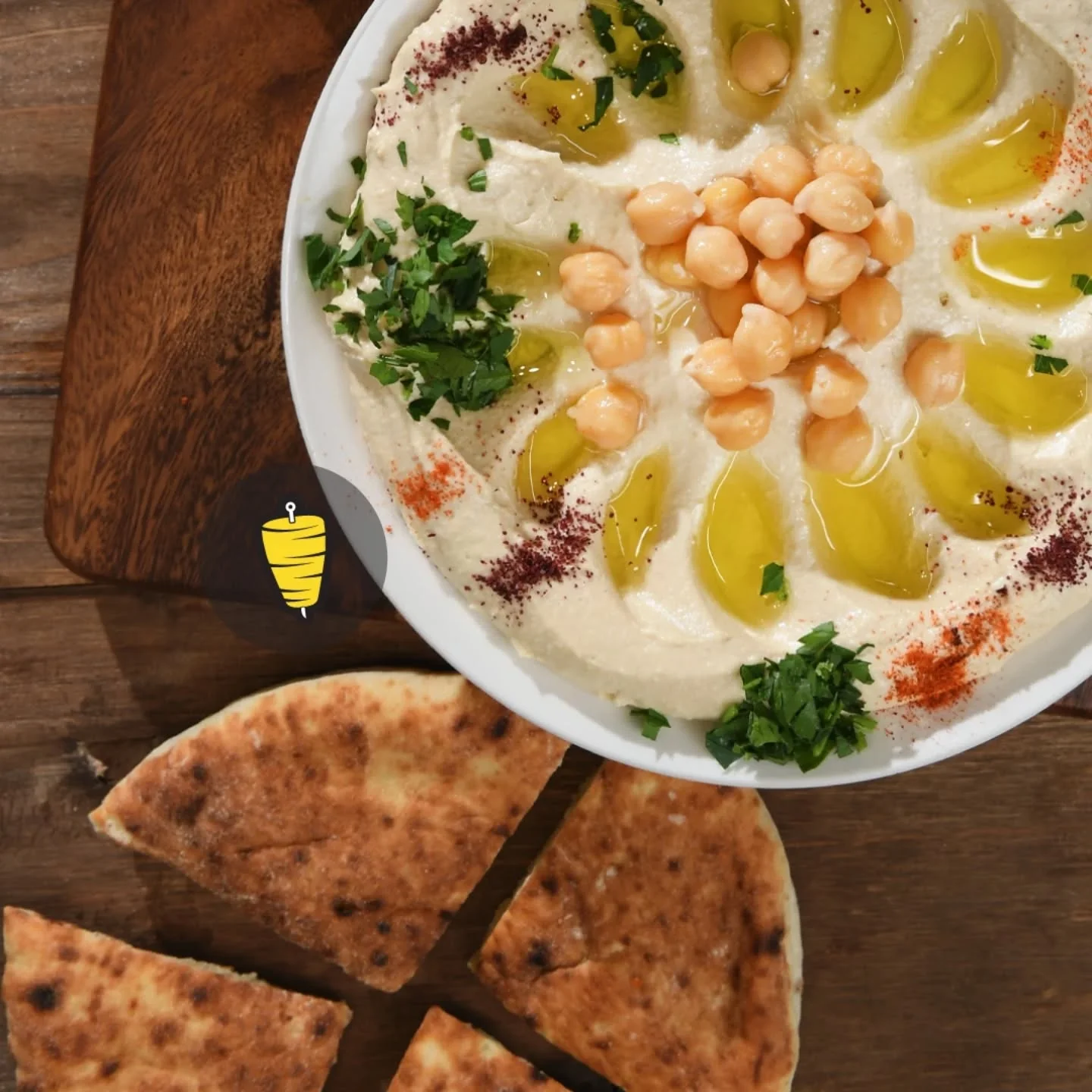 Authentic Mediterranean hummus with pita bread