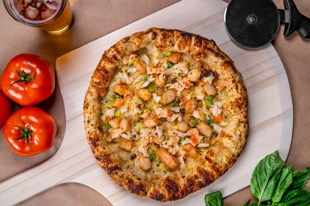 Seafood Pizza