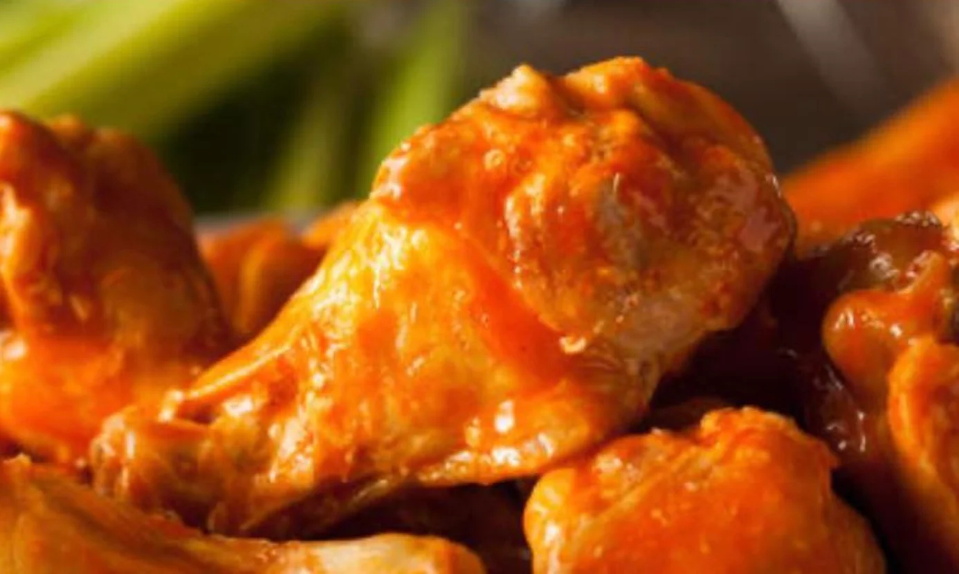 Buffalo chicken wings with spicy sauce