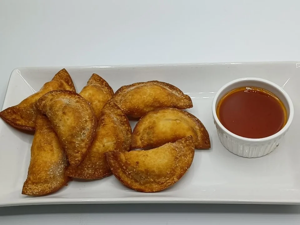 Crab Rangoons (8)