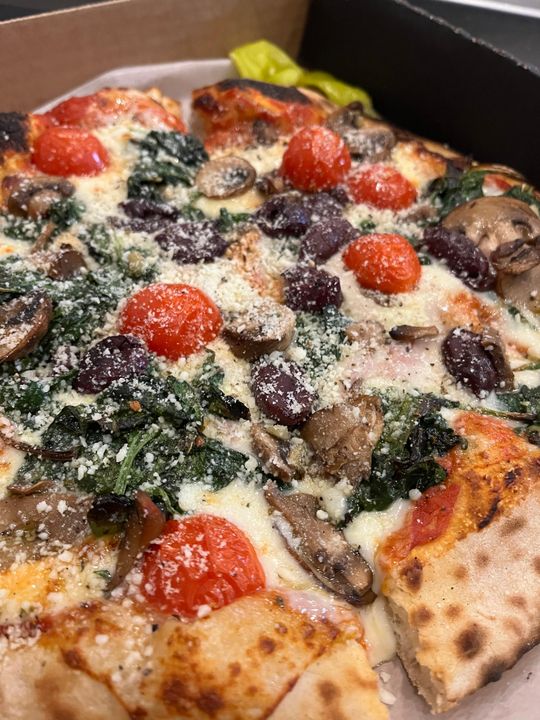 Vegetable Pizza | Brookside Market