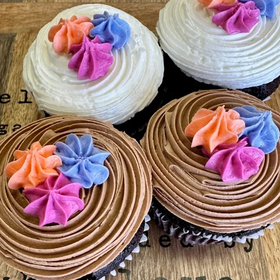 CHOCOLATE CUPCAKE
