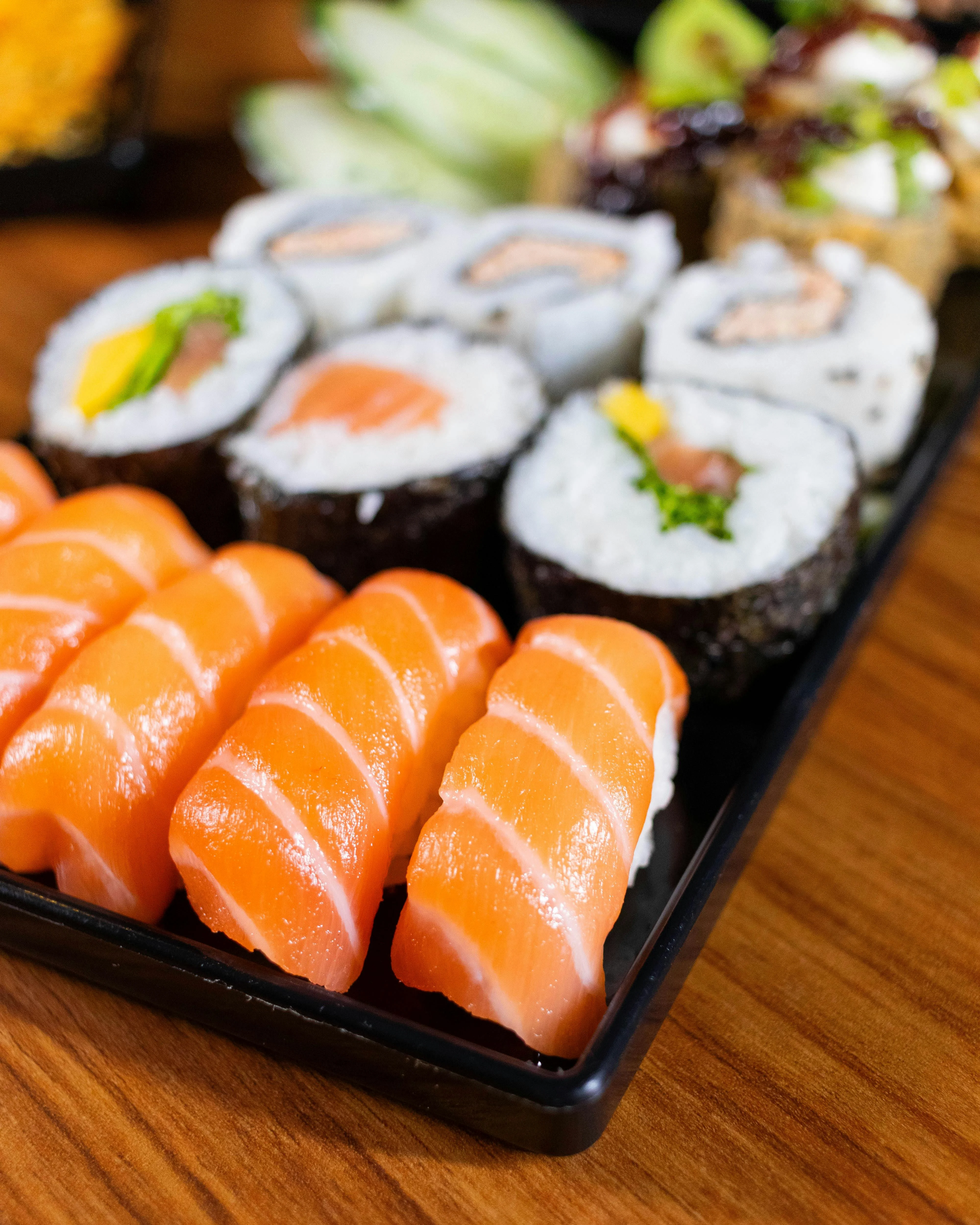 Best Sushi Takeout Near Miracle Mile