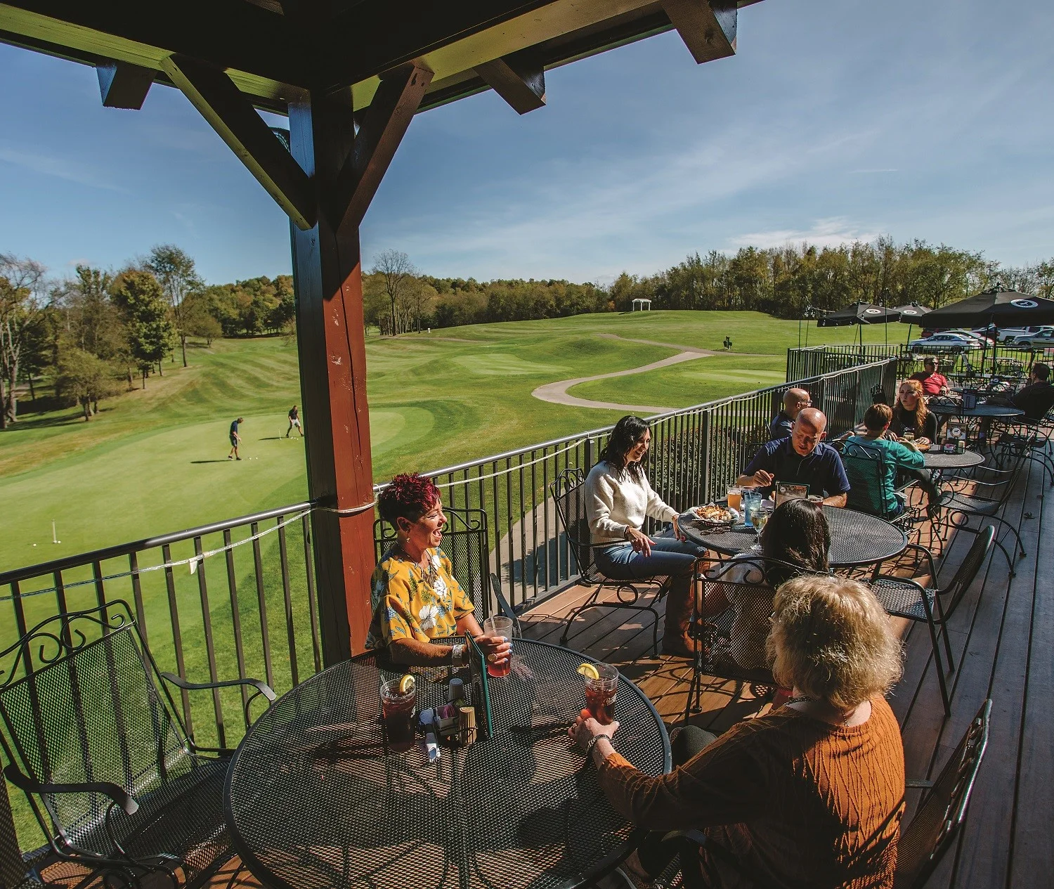 Patio at Deer Ridge Golf Club & Black Dog Tavern