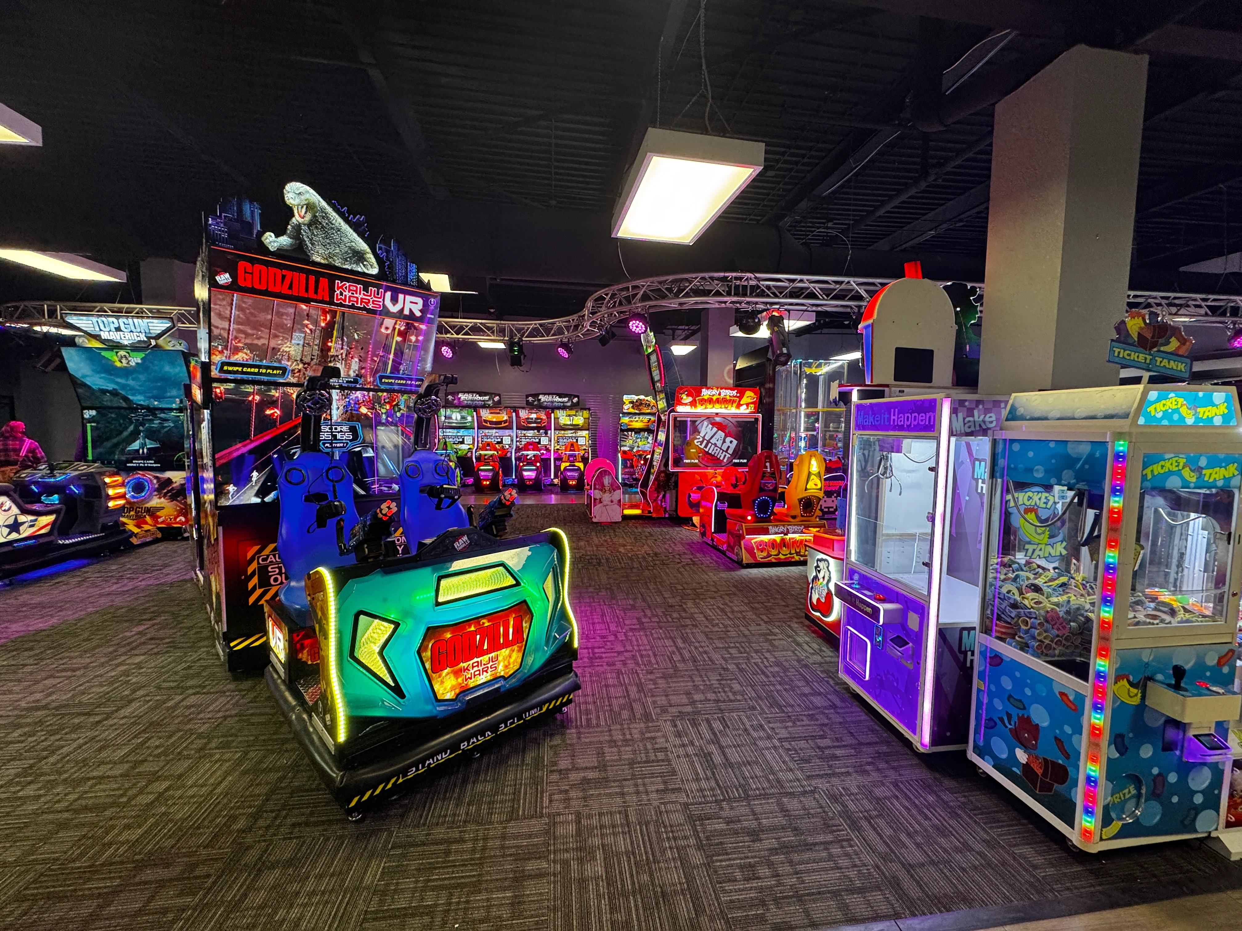 Carousel image 6