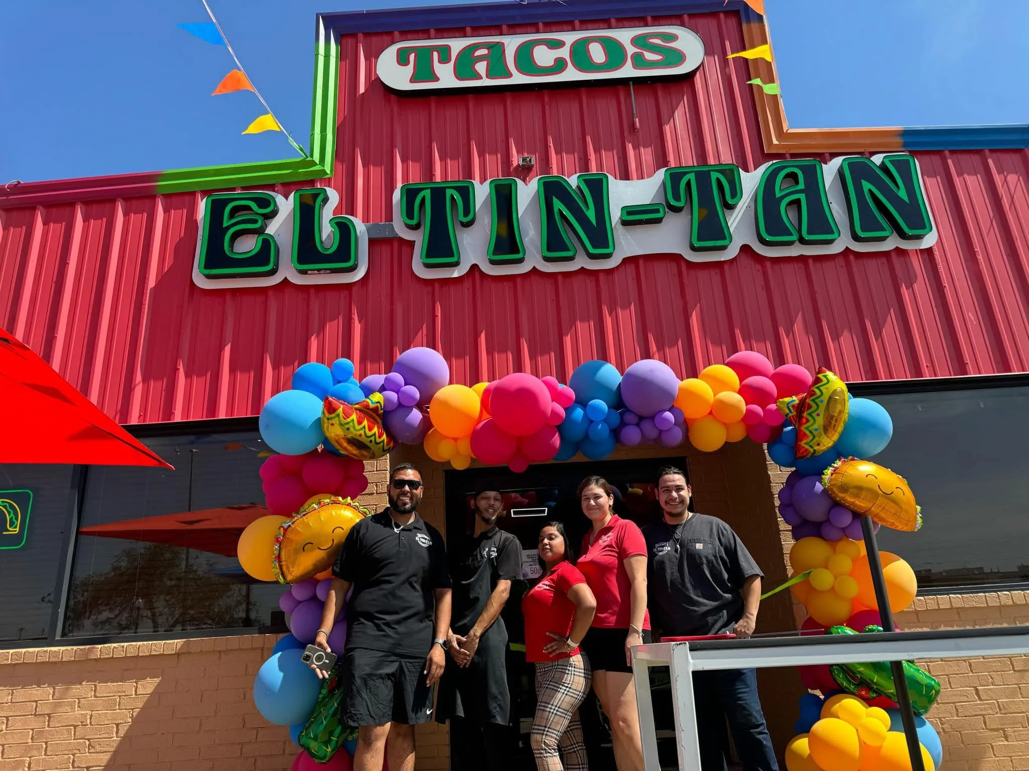 The team of Tacos El Tin-Tan