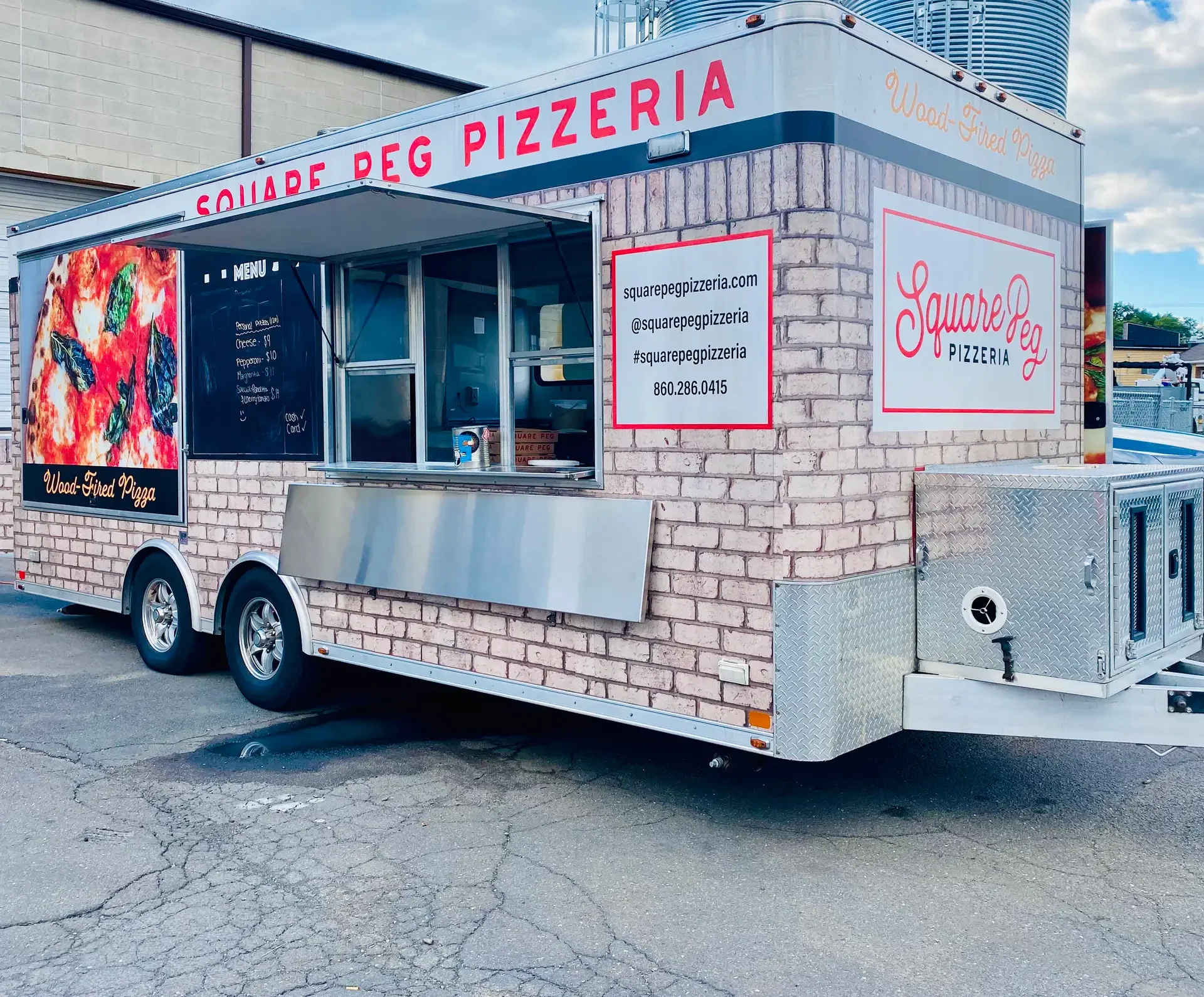 Square Peg Pizzeria Food Truck