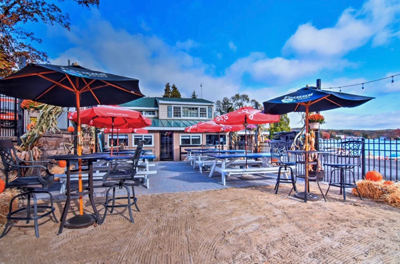 Waterfront outdoor dining at Mason Street Bar & Grille Lake Hopatcong NJ restaurant with patio seating