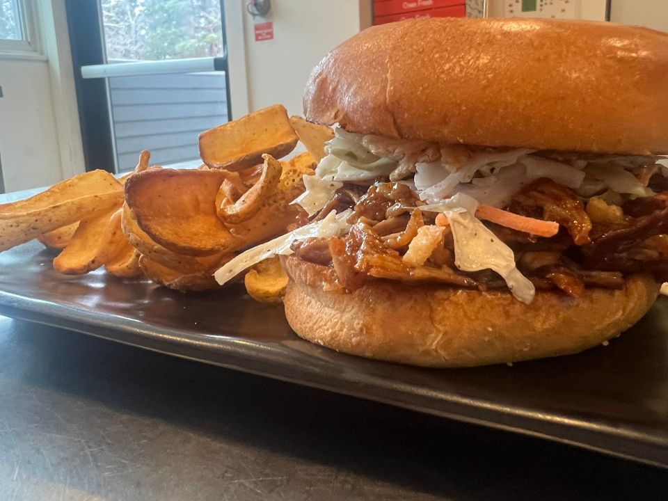 When Pigs Fly Pizzeria 460 US Route 1 | Toast