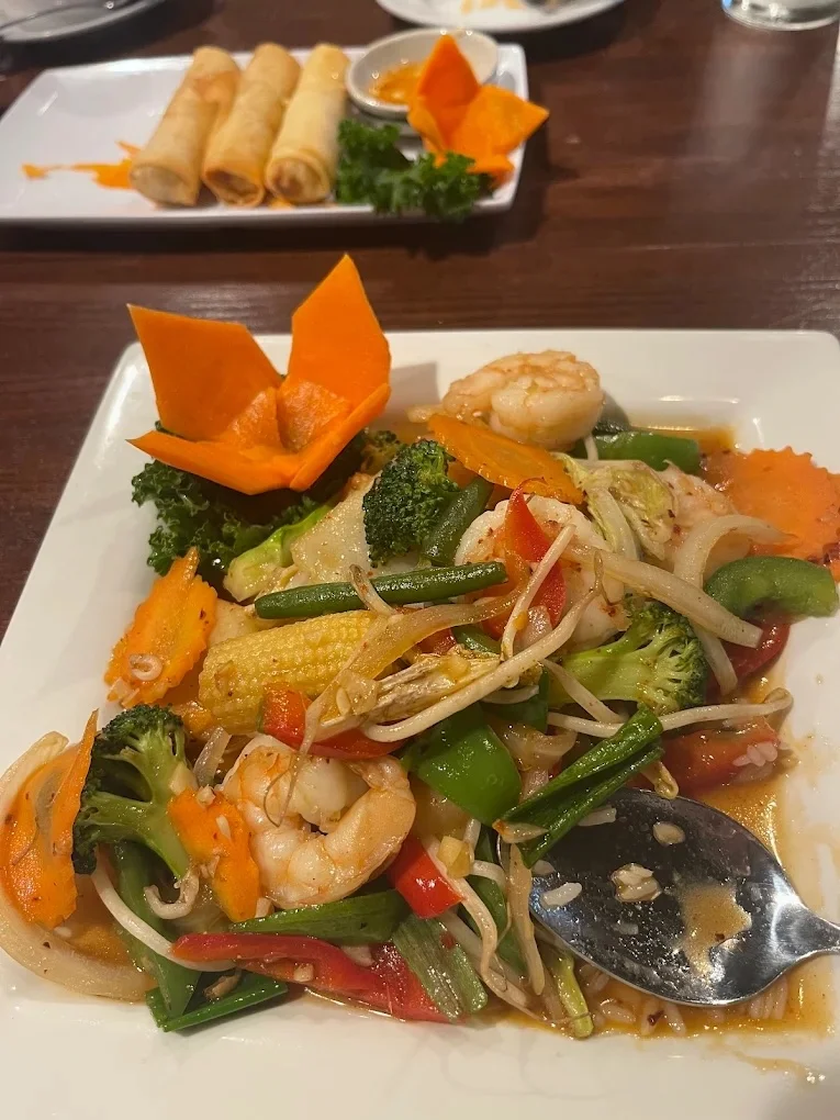Colorful Thai shrimp stir-fry with vegetables