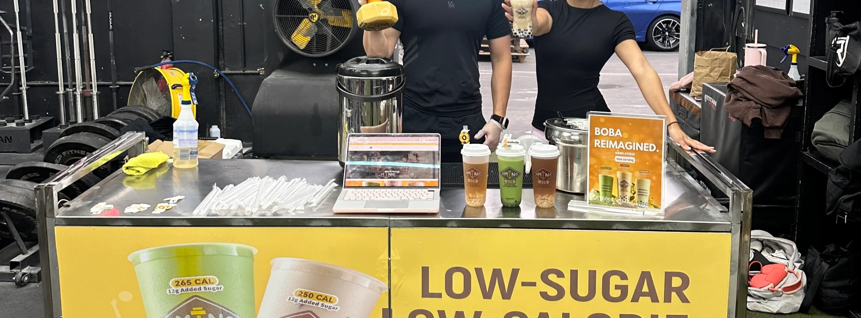 Low-sugar boba drinks at a fitness event