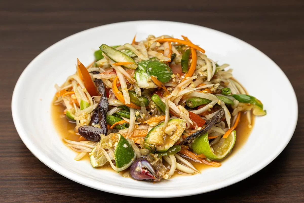 Green Papaya Salad [သင်္ဘောသီးသုပ်]
