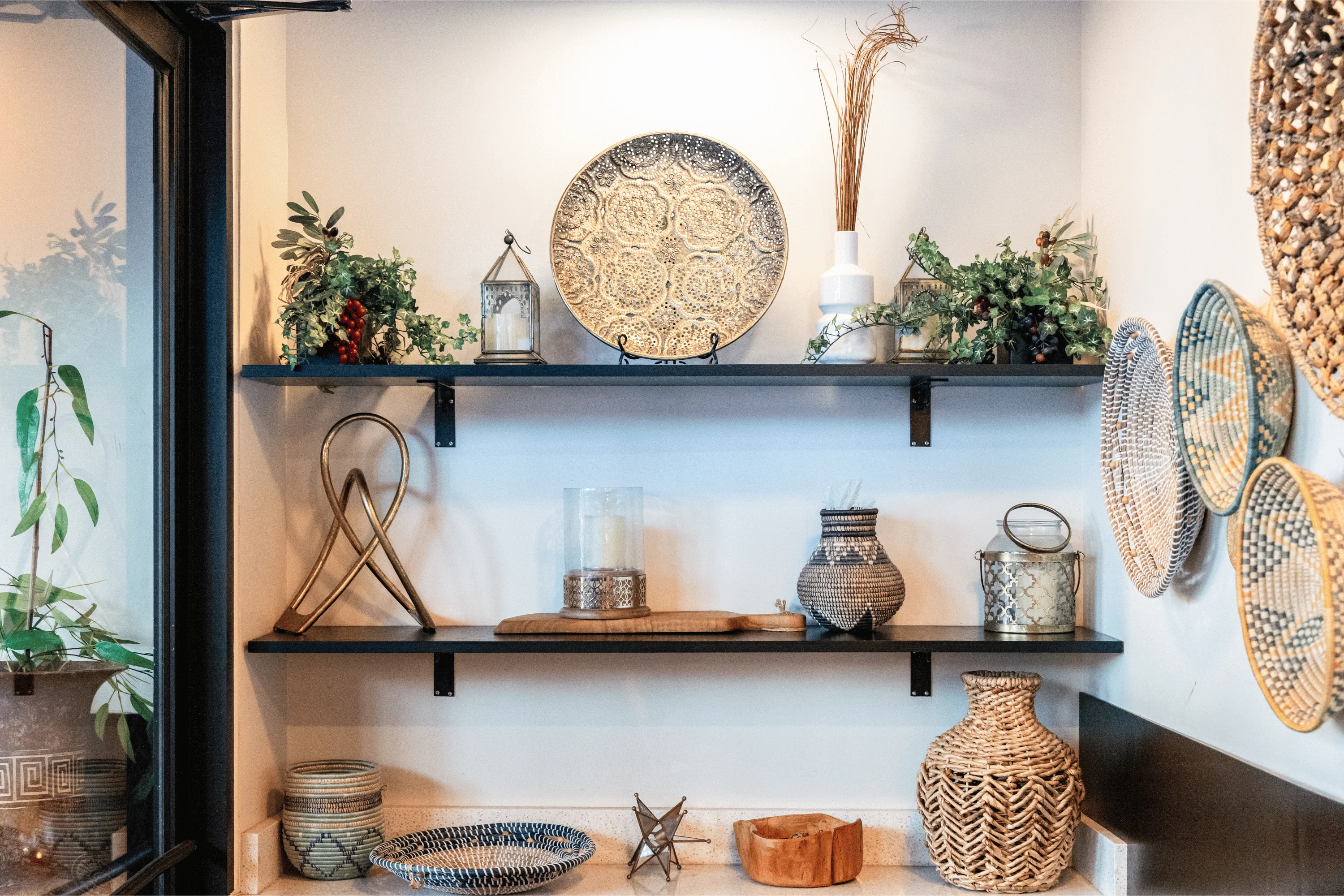 Clean and inviting space at Malek Al Kabob restaurant