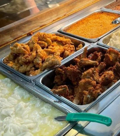 Southern fried chicken with creamy sides