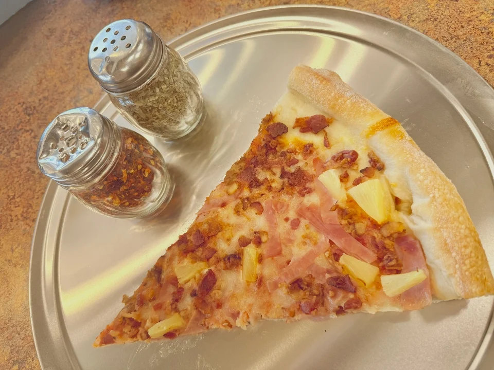 18" Hawaiian Pizza