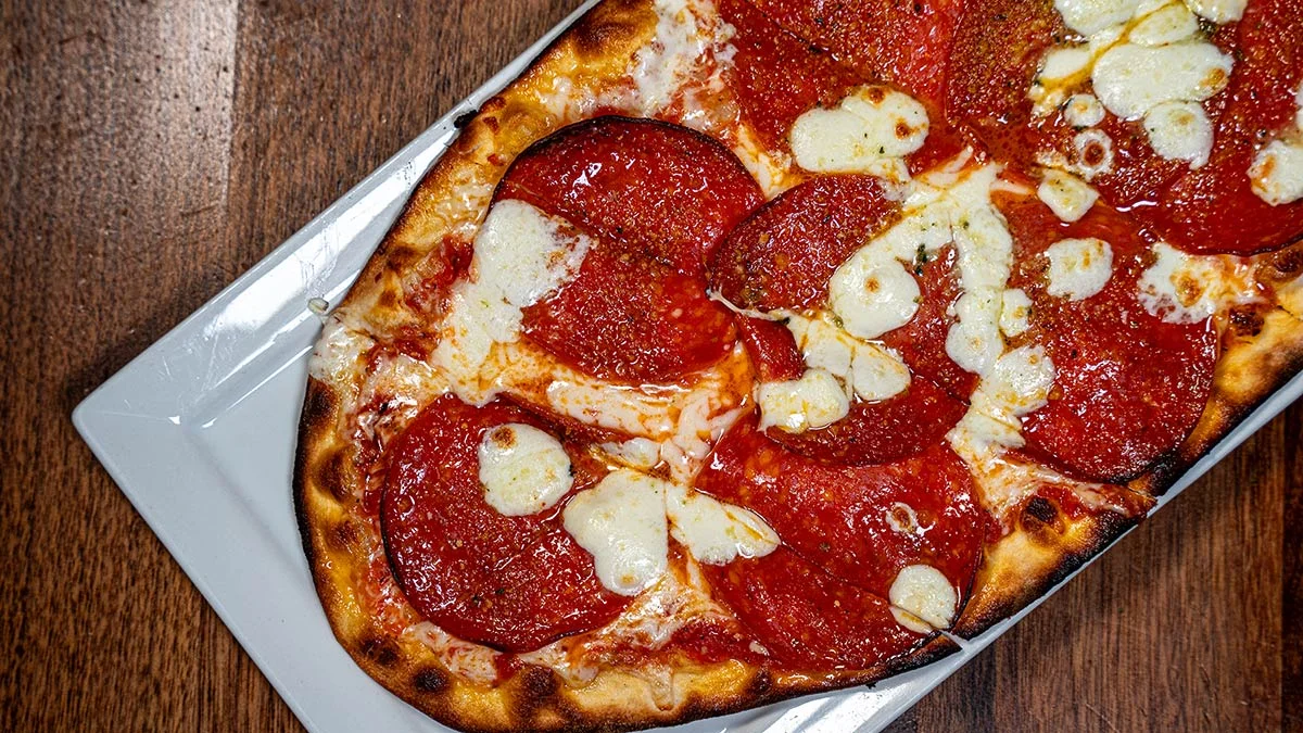 Noosh Nosh Flatbread Pepperoni Pizza