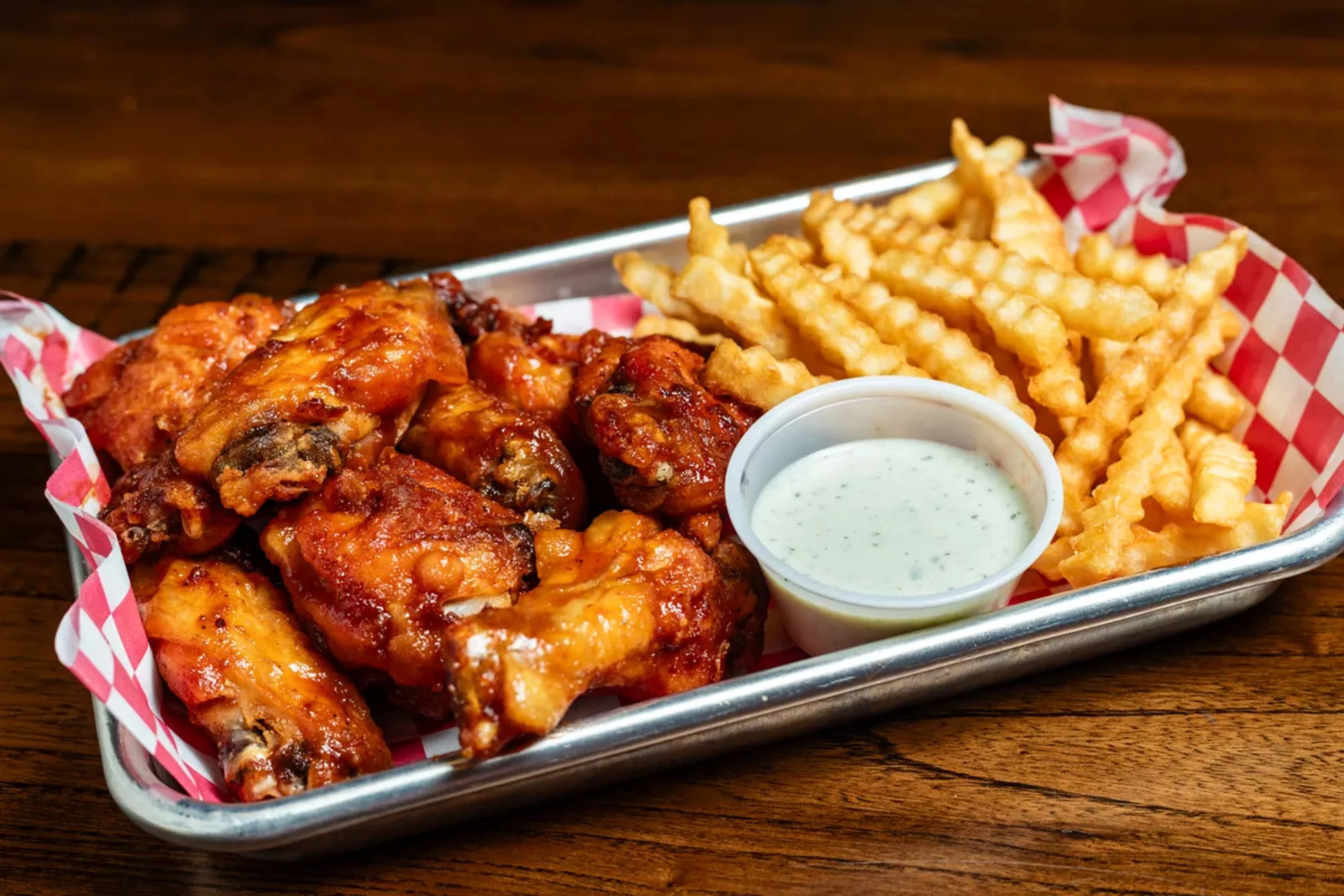8 Wings