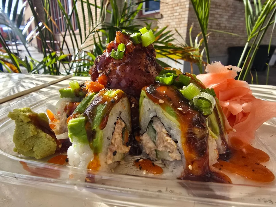VOLCANO ROLL
