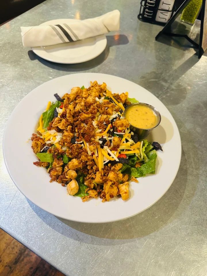 CHIPOTLE SALAD