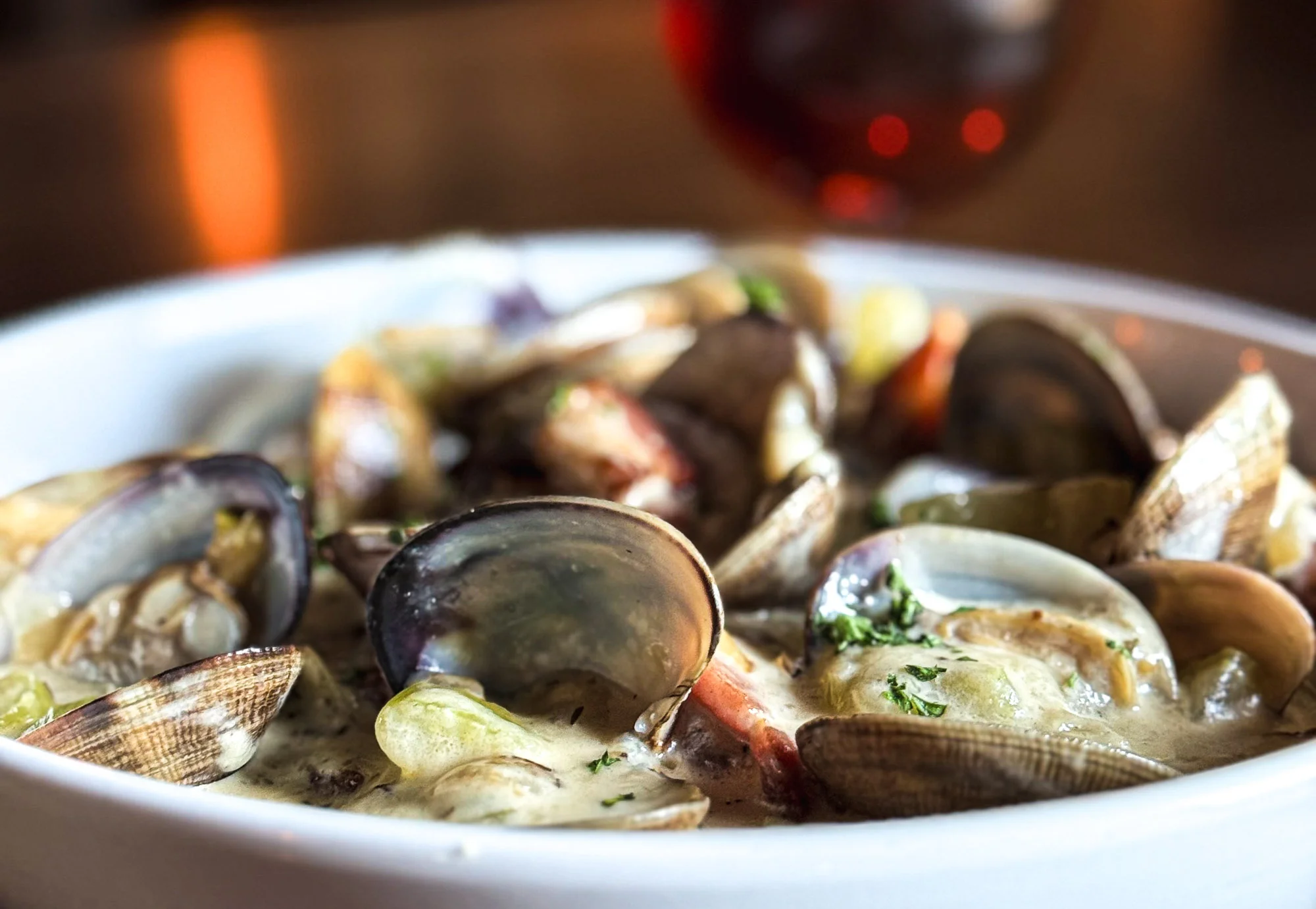 Steamed mixed shellfish platter with mussels and clams