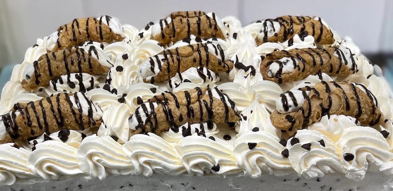 Cannolis at Joes Italian In Alabaster, AL