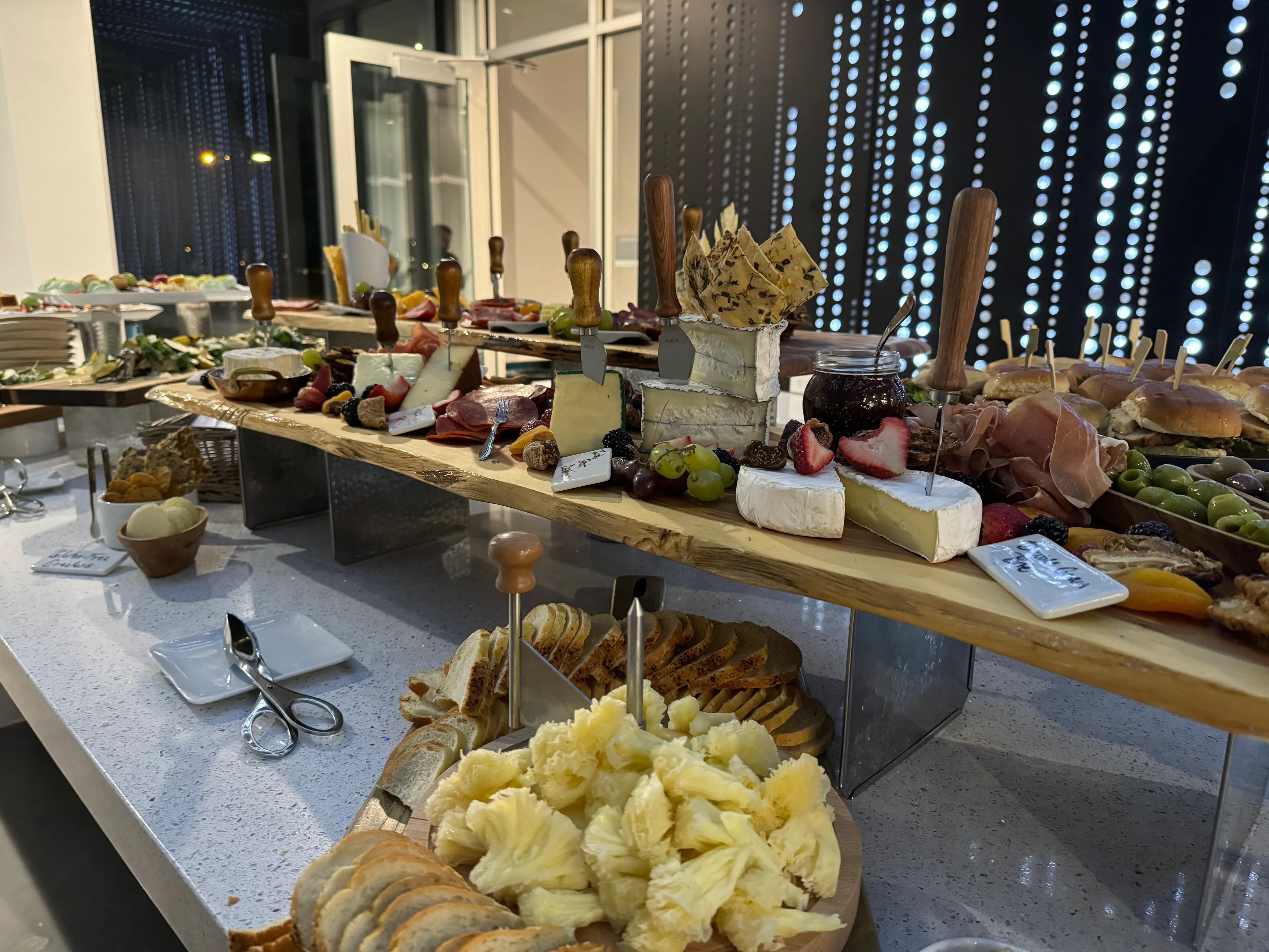 A restaurant chef preparing a dish