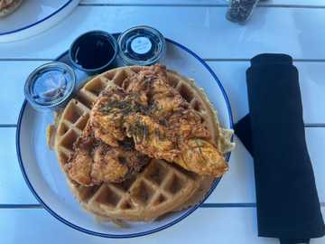 Photo from Marsai S.'s review