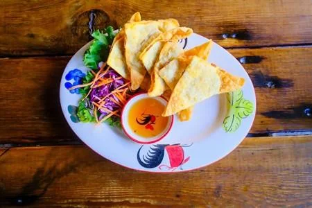 B14 Fried Wonton