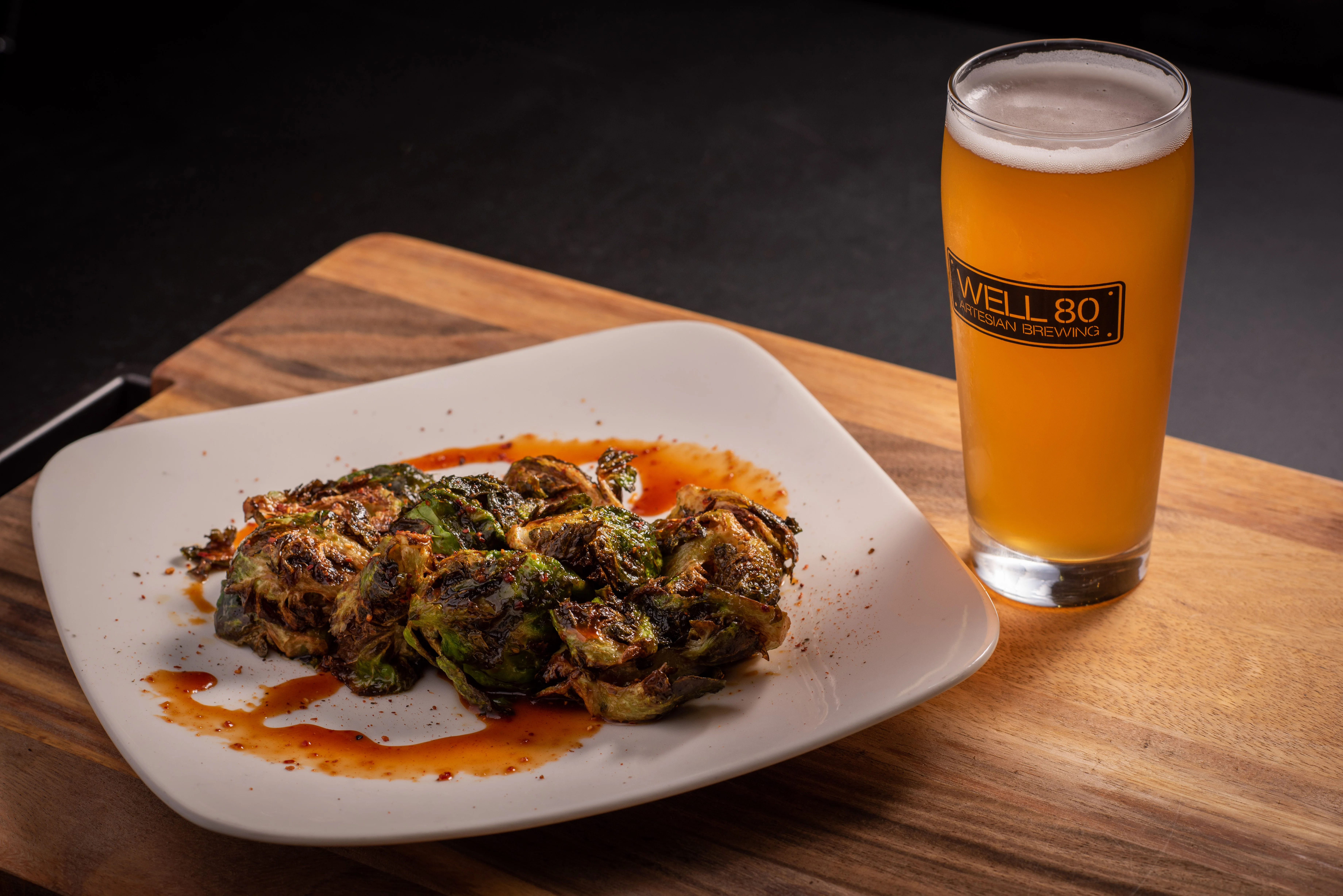 Crispy Brussels sprouts with spicy sauce