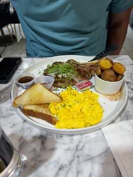 Photo from Tanisha S.'s review