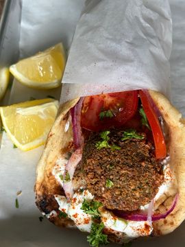 Falafel pita