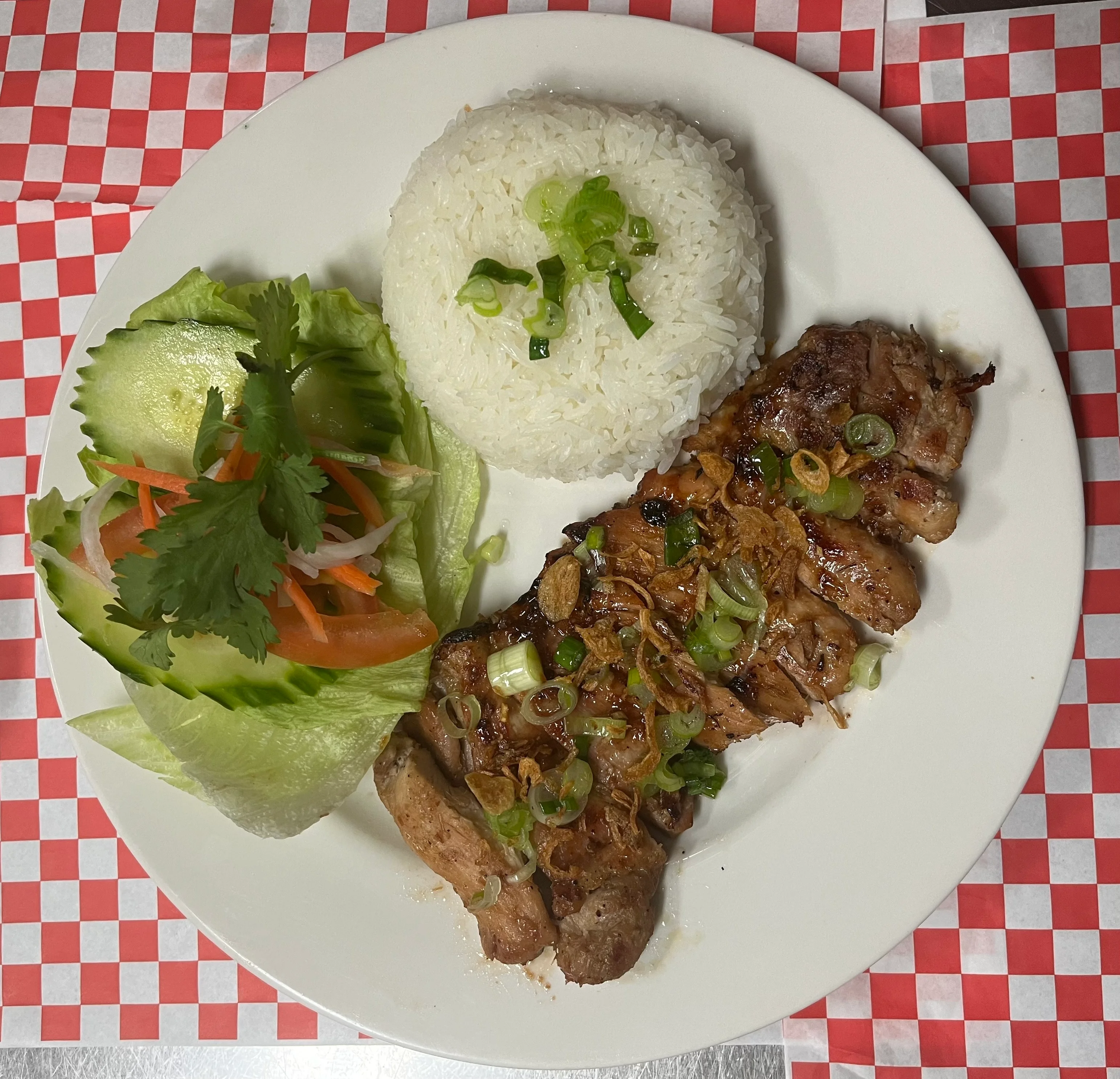 Grilled Vietnamese chicken with rice and fresh salad