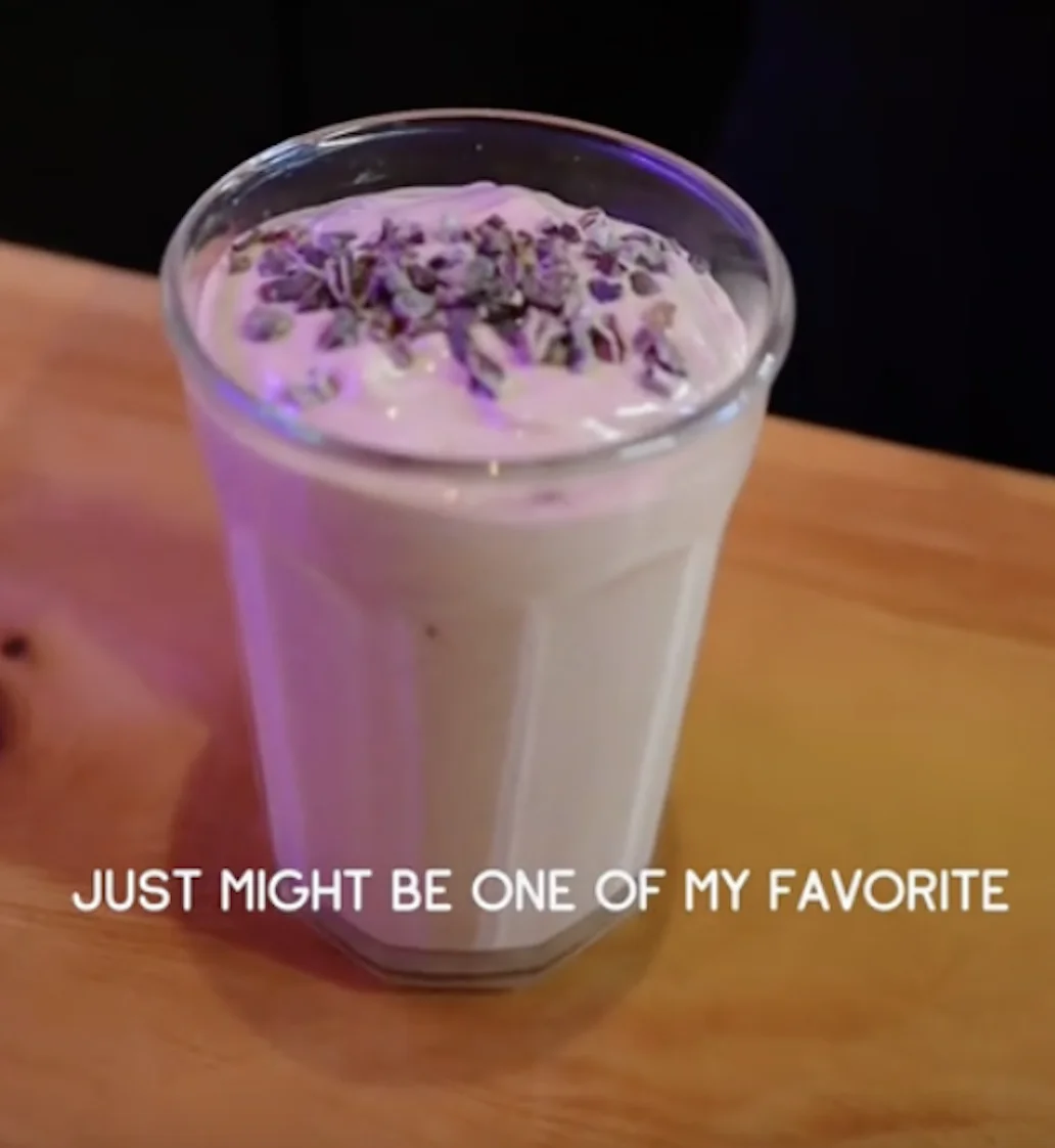 @Veganyzzy and Glowing Eatery of Echo Park Team Up for a Special Custom Smoothie