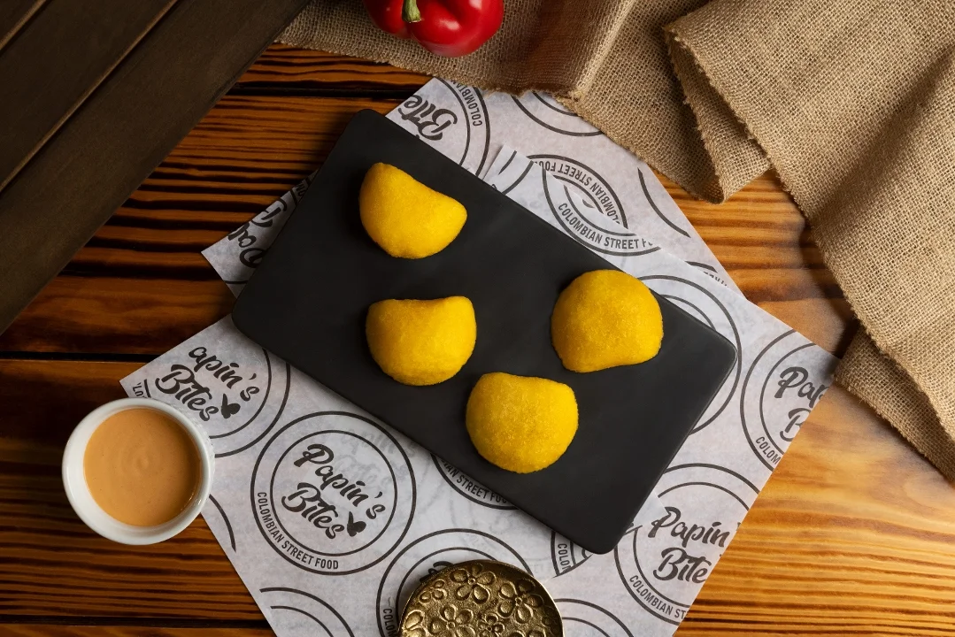 4 EMPANADAS
