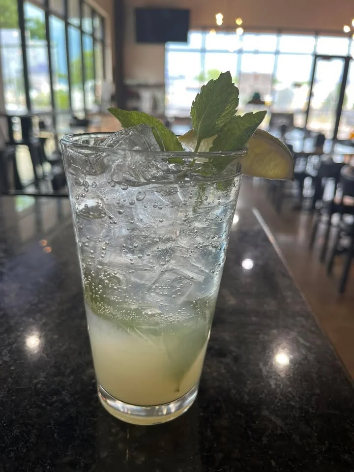 Refreshing mojito cocktail with mint and lime