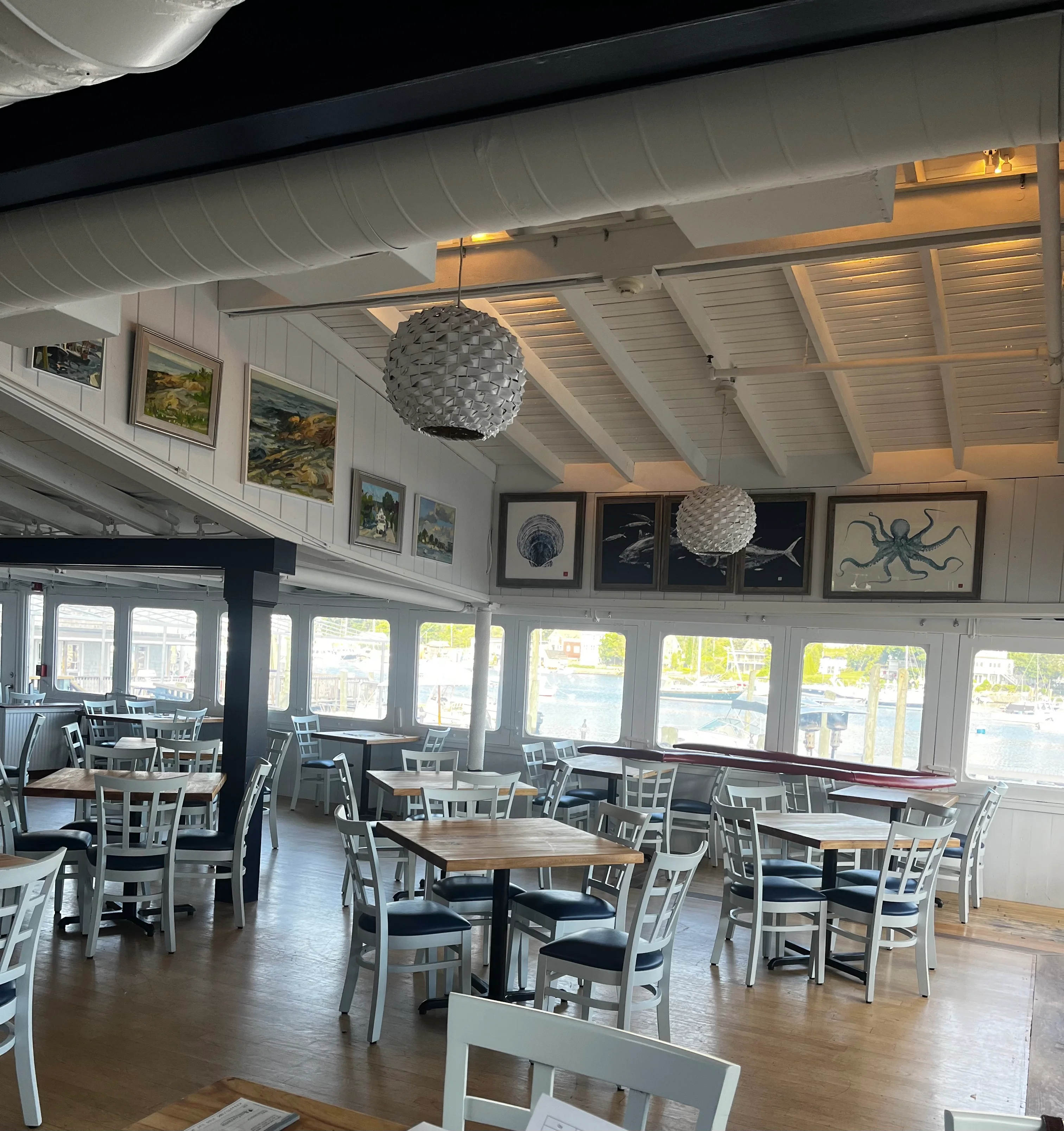Best lunch restaurant in Gloucester MA on the water