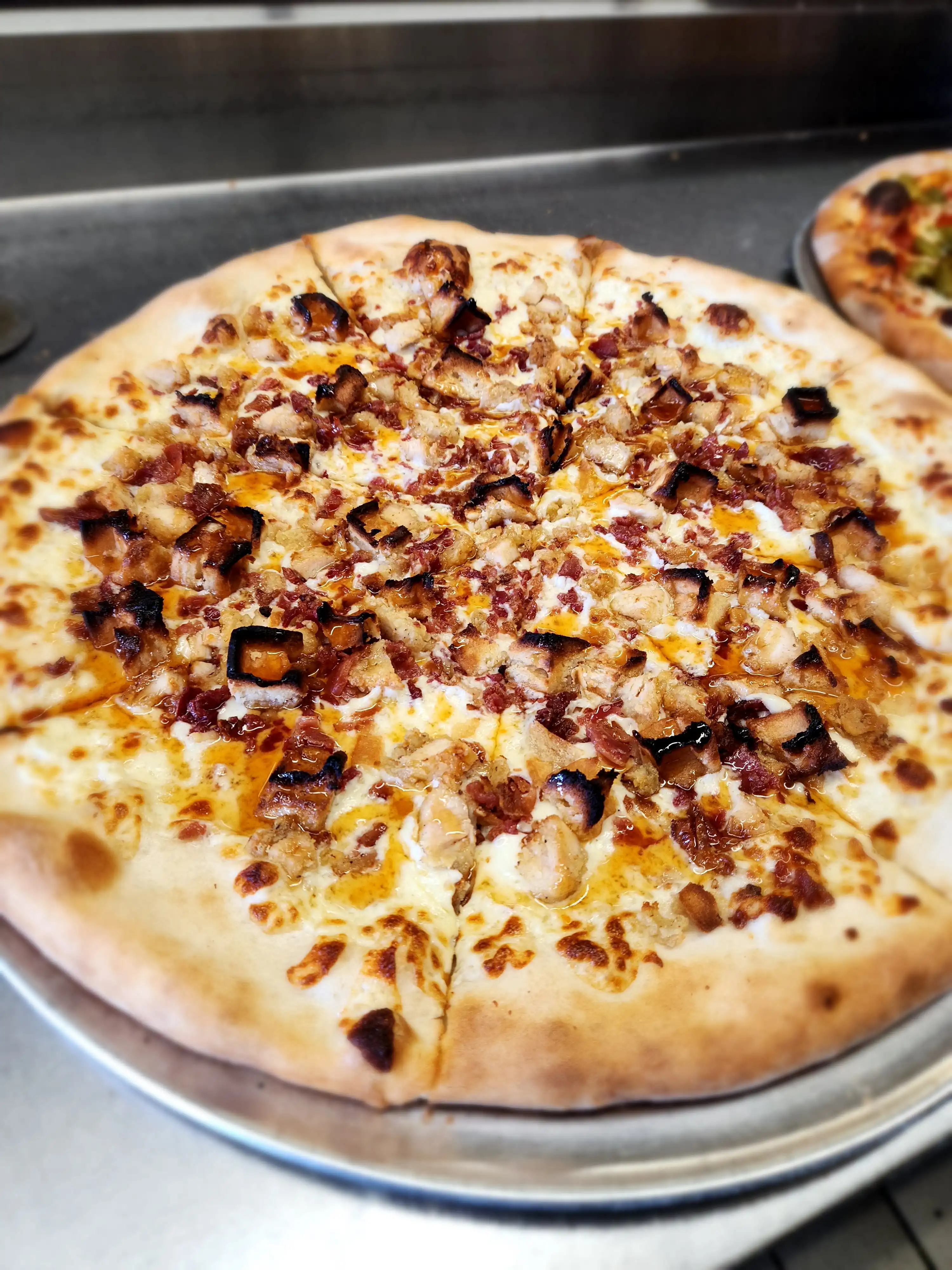 CHICKEN & WAFFLE W/ BACON