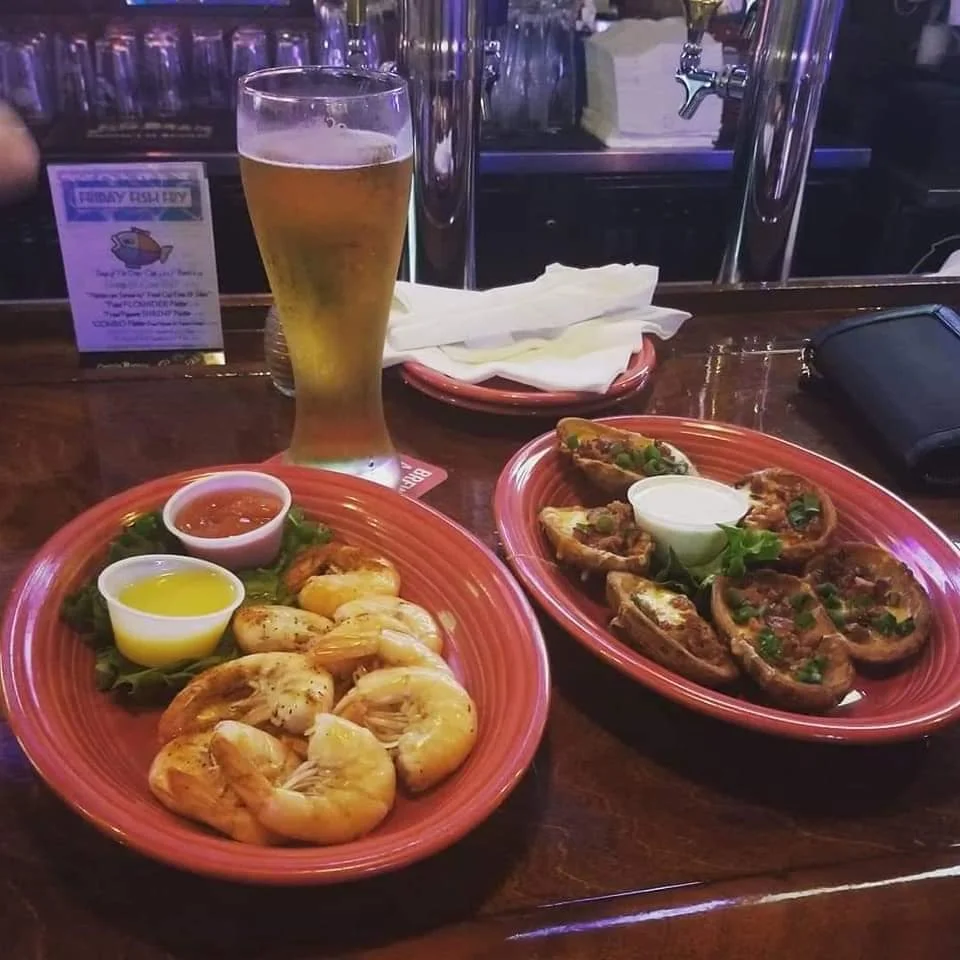 Grilled shrimp platter with dipping sauces