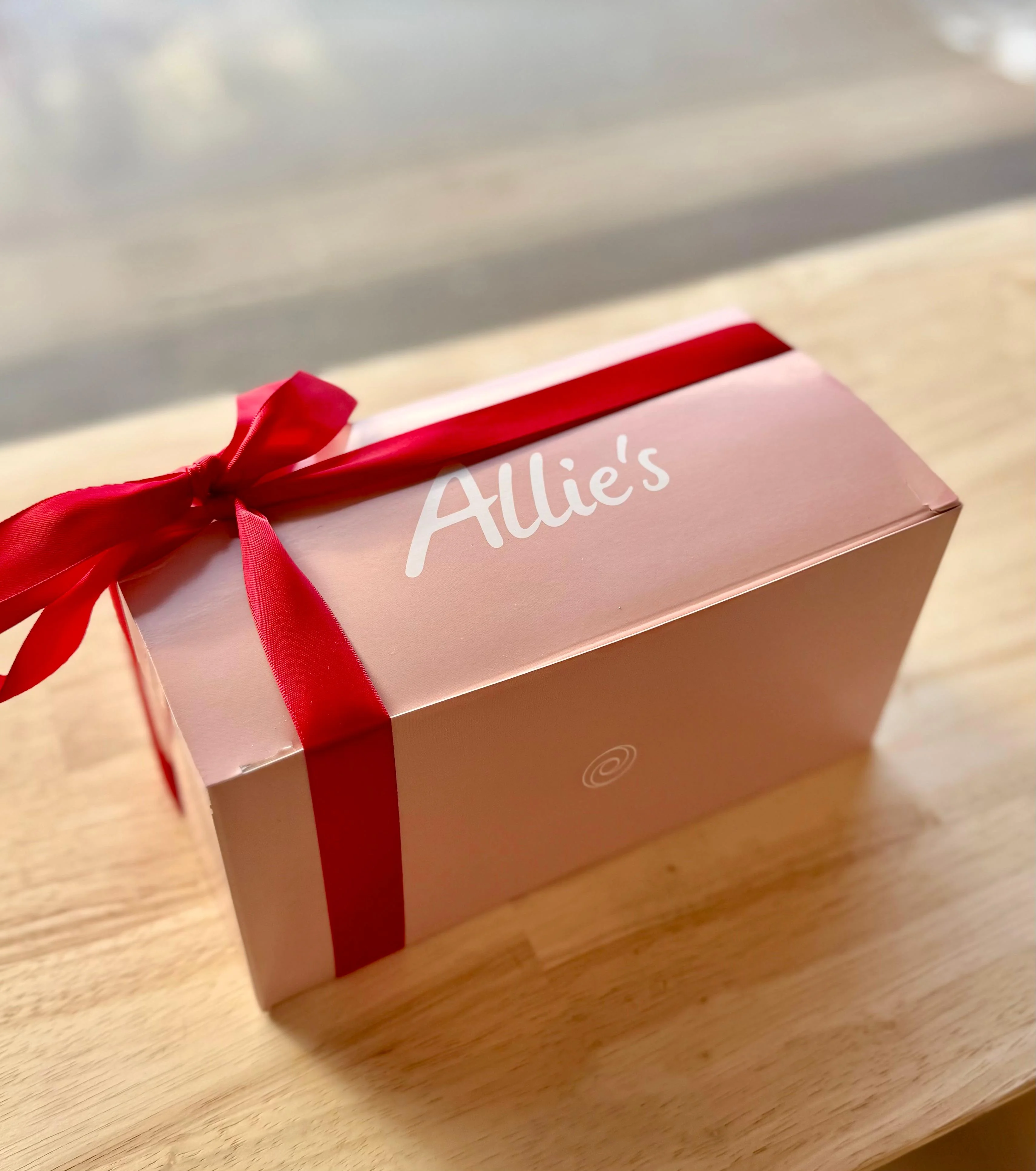 Small (6 Cookies) Gift Box