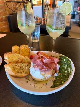 Photo from Maura S.'s review