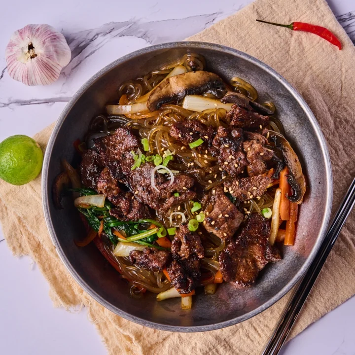 E4. JAPCHAE (GLASS NOODLE)