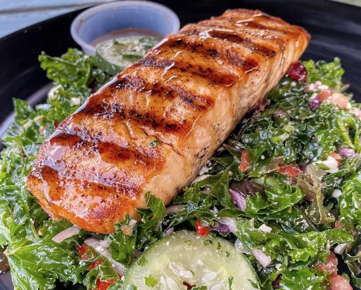 Grilled Salmon Kale Salad