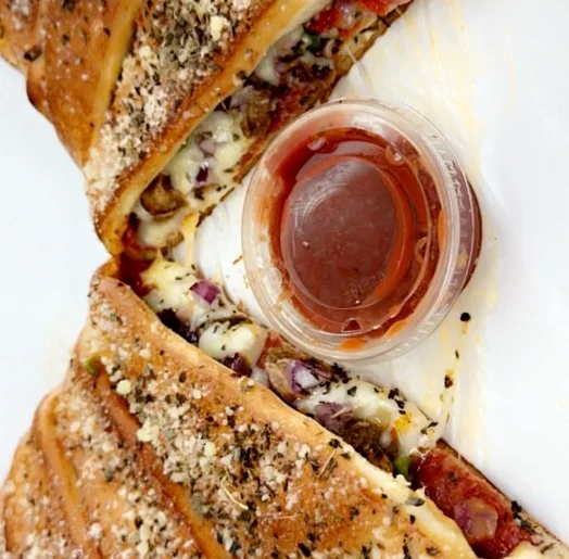 Best Pasta, best salad, Best Calzone in Antioch