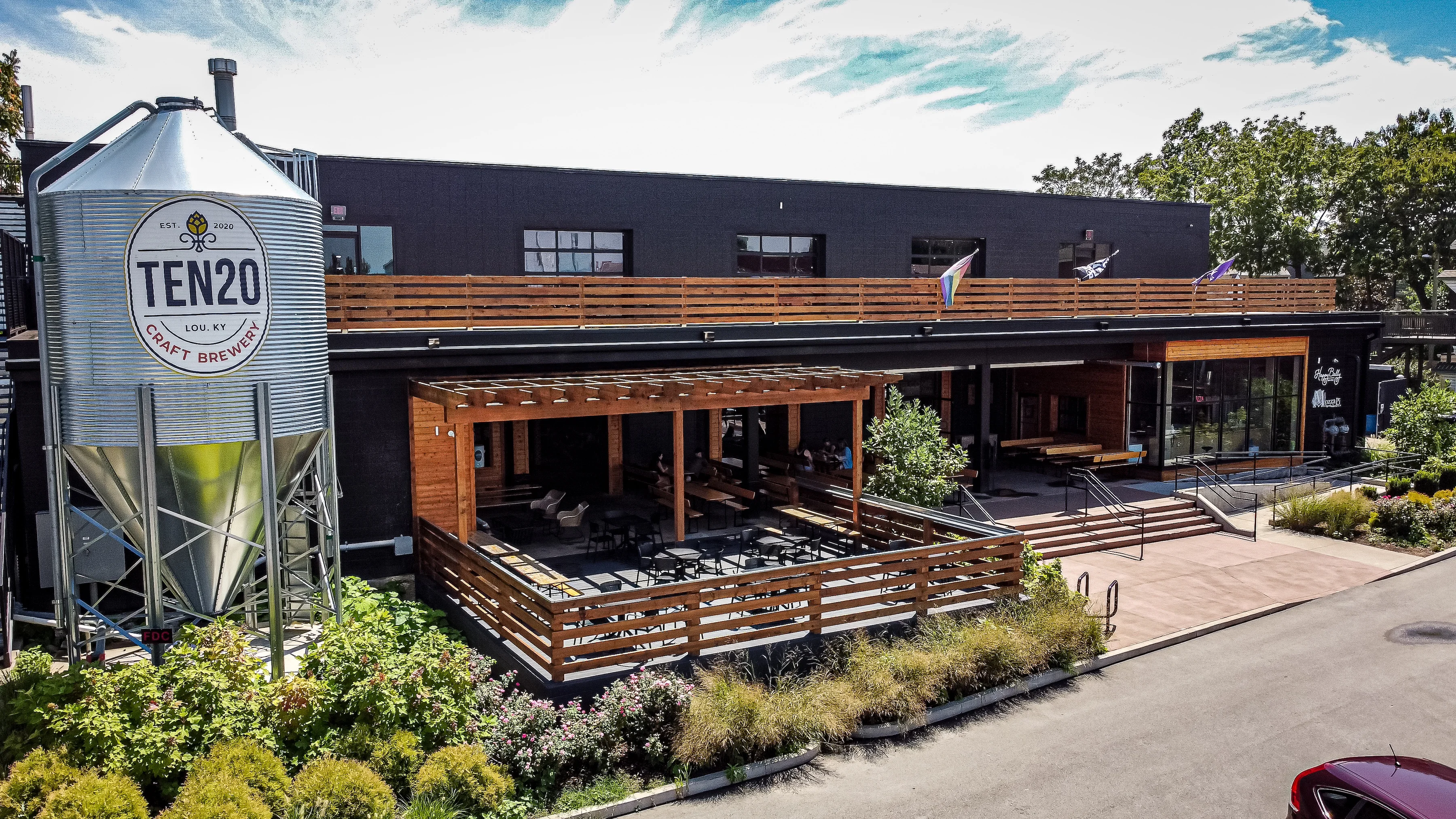 Exterior view of TEN20 Craft Brewery with outdoor seating