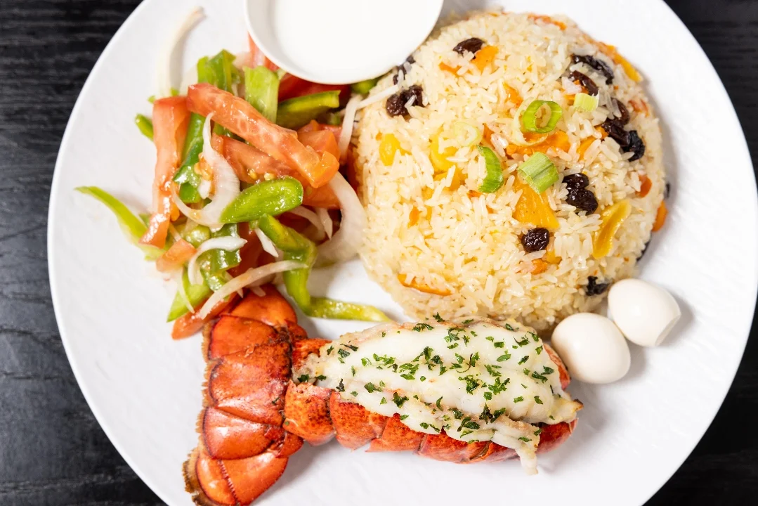 Pilaf with Garlic-Baked North Atlantic Cold-Water Lobster Tail 蒜蓉焗烤北大西洋冷水龙虾手抓饭