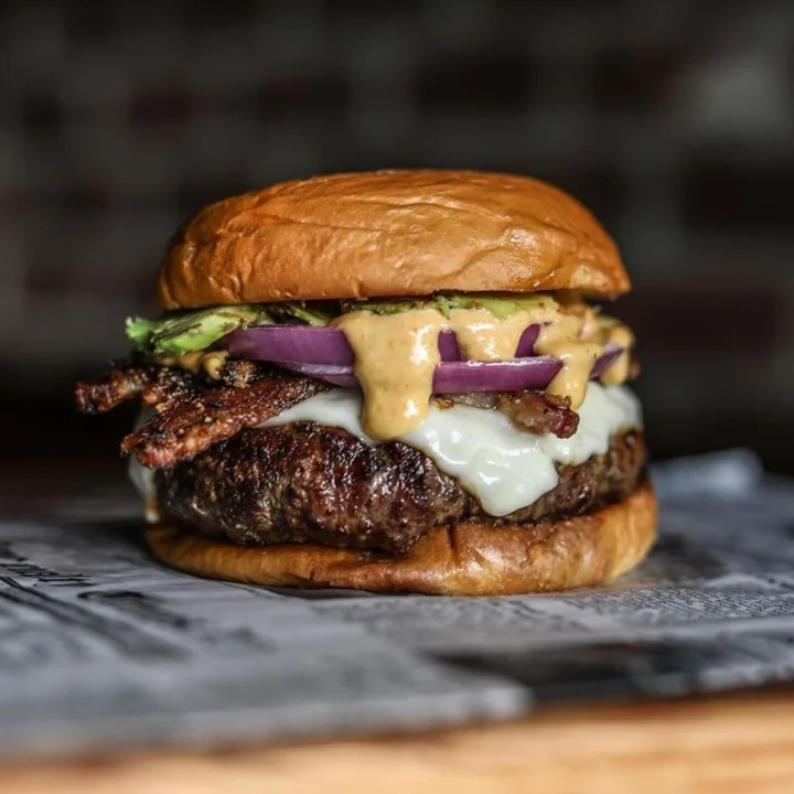 Arch City Burger