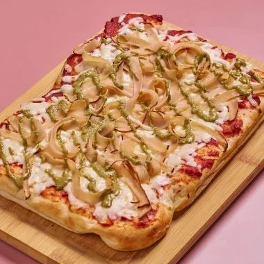 SMOKED TURKEY & PISTACHIO PESTO PIZZA