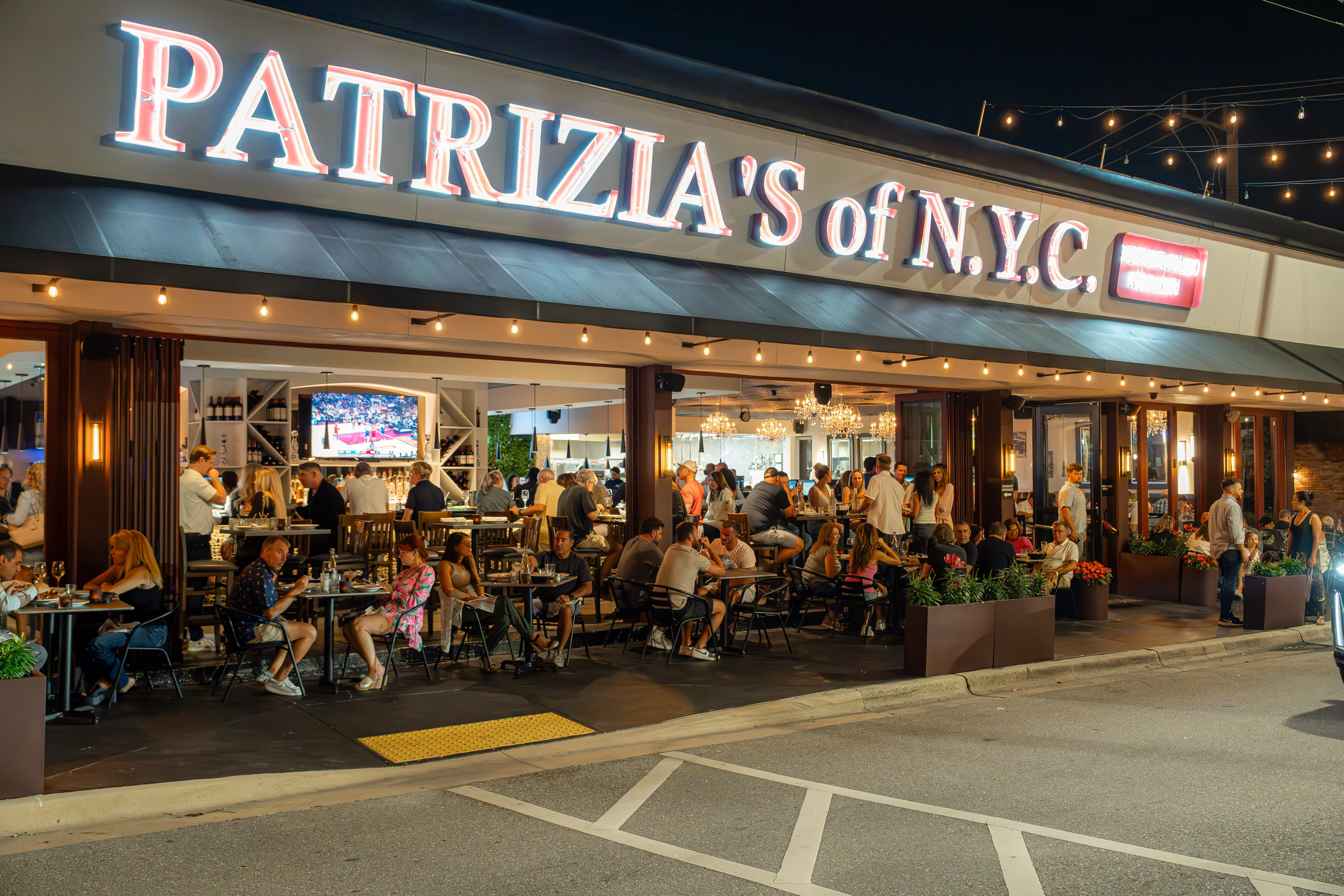 Vibrant outdoor dining at Patrizia's of NYC restaurant